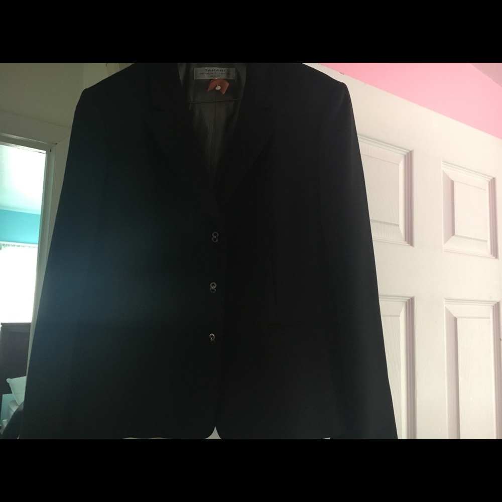 Women’s skirt suit